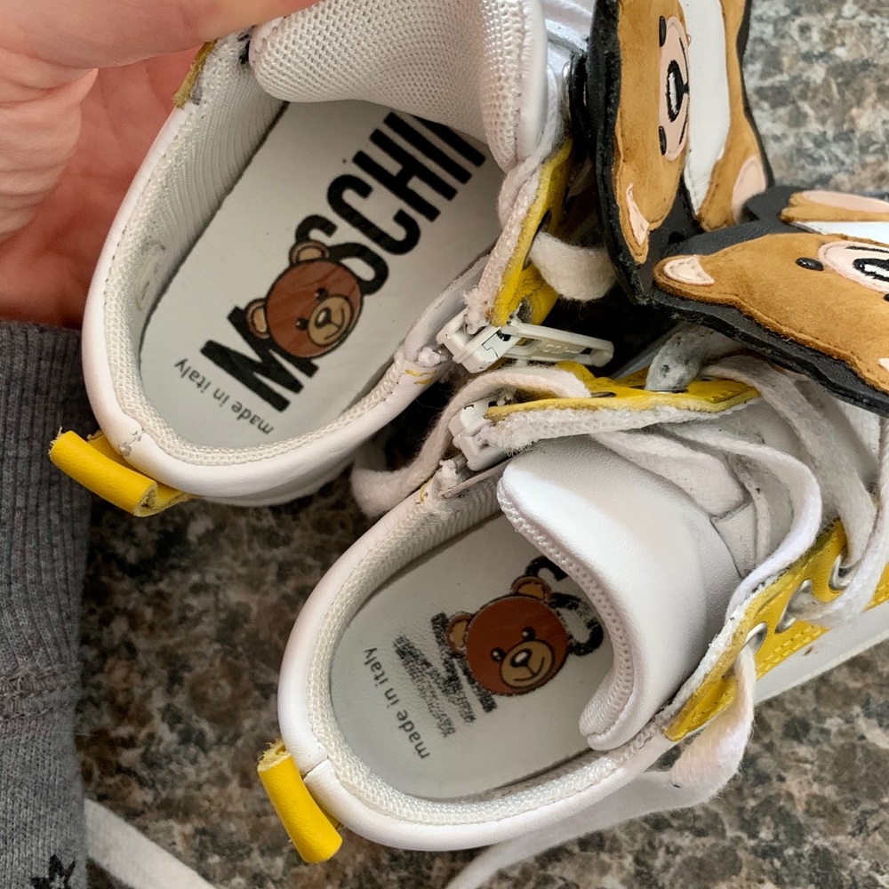 Moschino Toddler Teddy Leather Sneakers - Picture 3 of 6